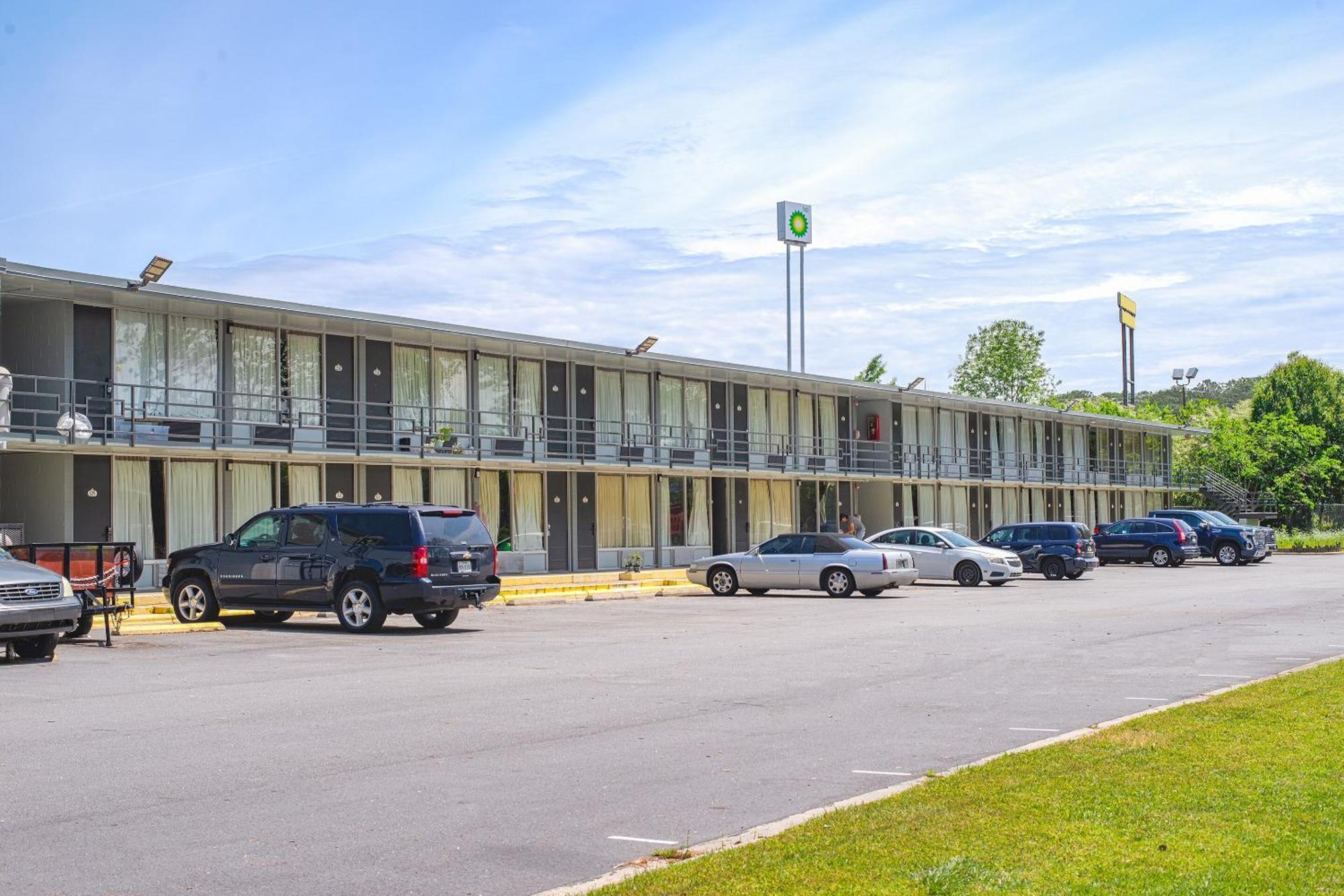 Masters Inn Selma Smithfield I-95 By Oyo Экстерьер фото