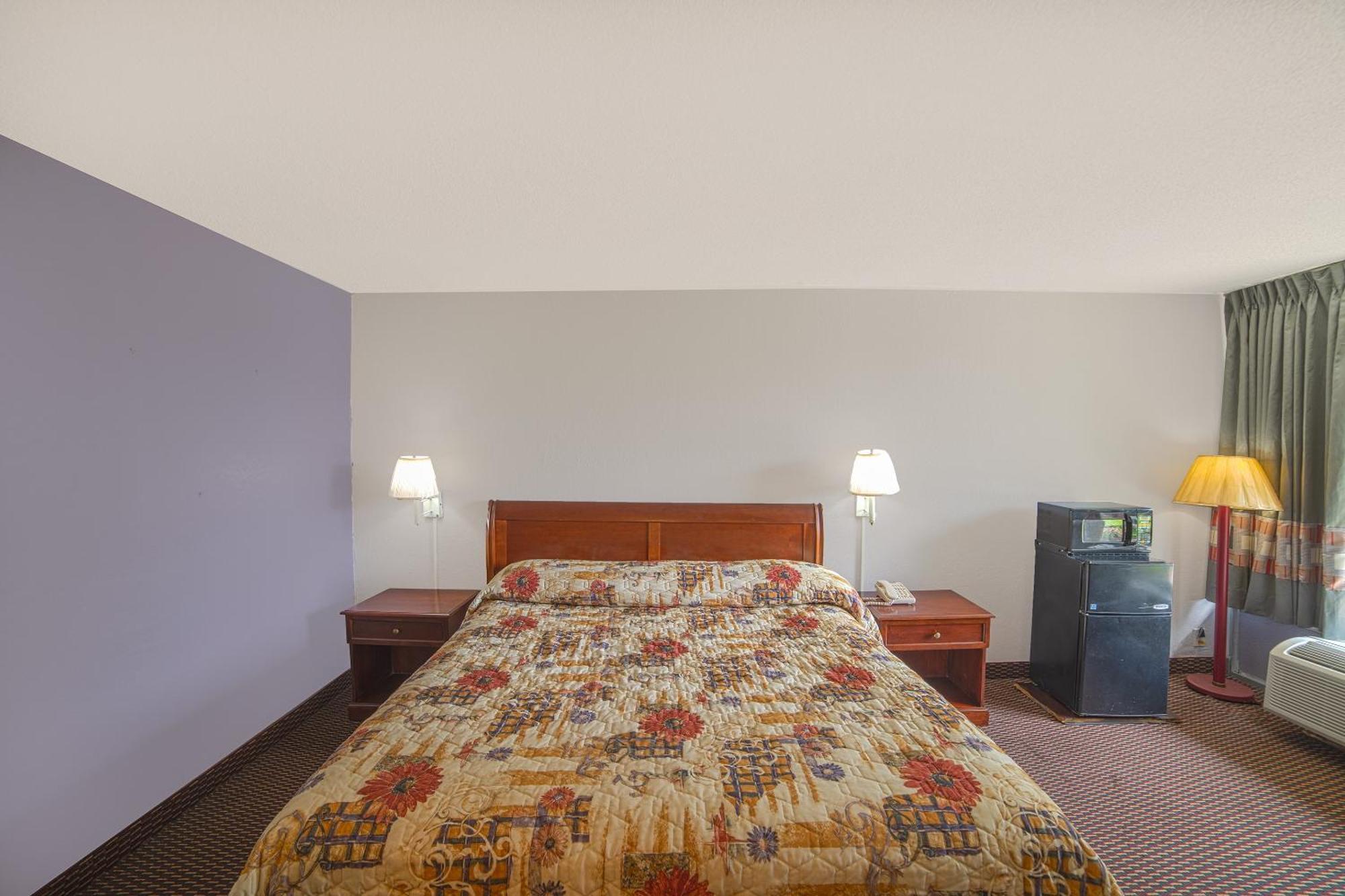 Masters Inn Selma Smithfield I-95 By Oyo Экстерьер фото