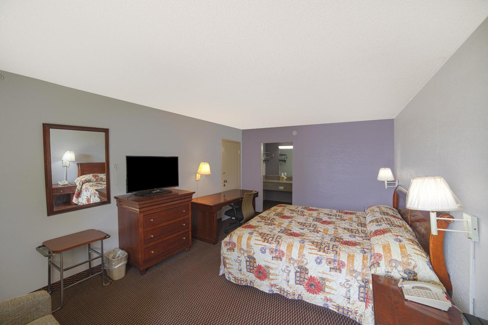 Masters Inn Selma Smithfield I-95 By Oyo Экстерьер фото