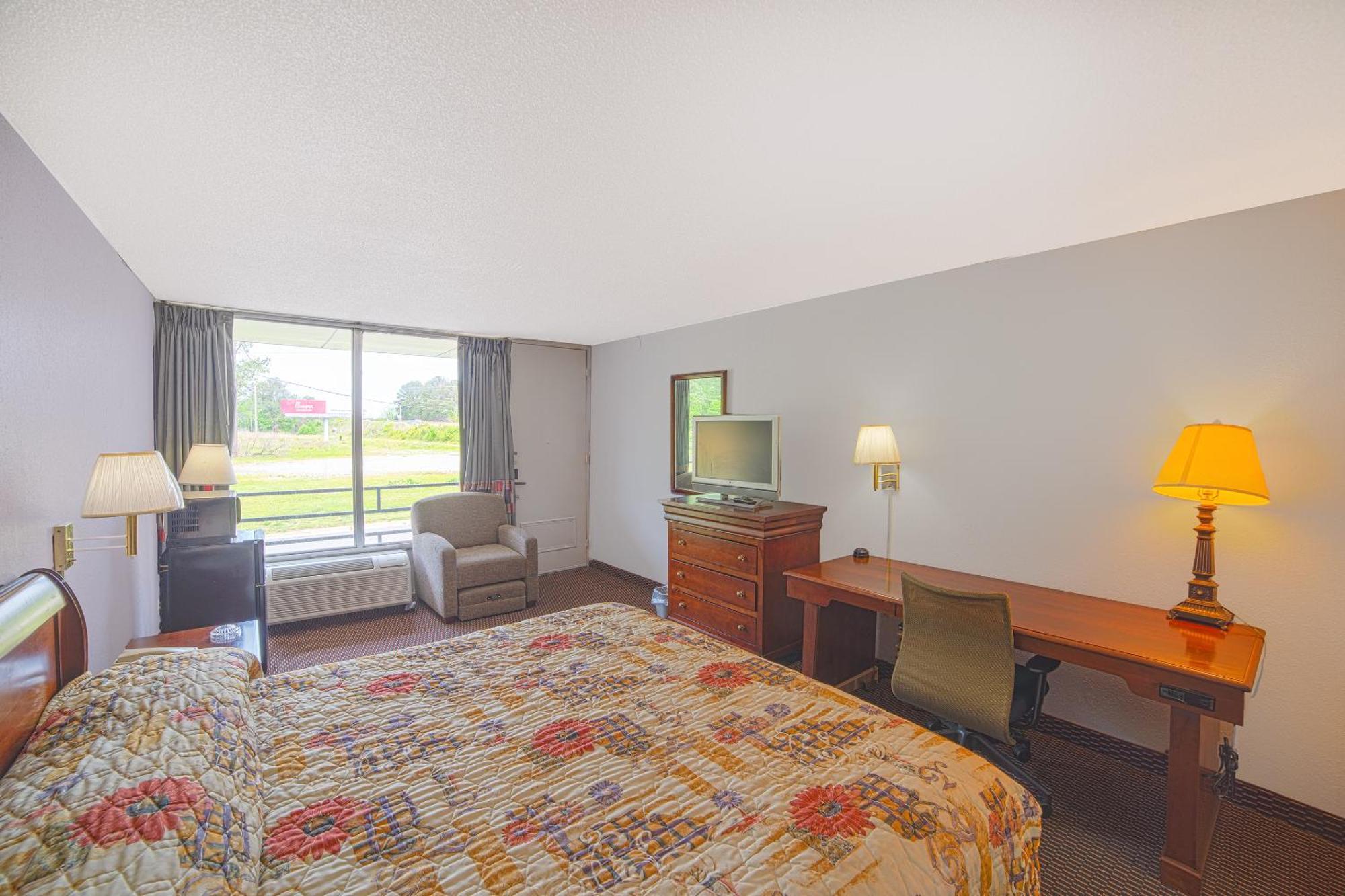 Masters Inn Selma Smithfield I-95 By Oyo Экстерьер фото