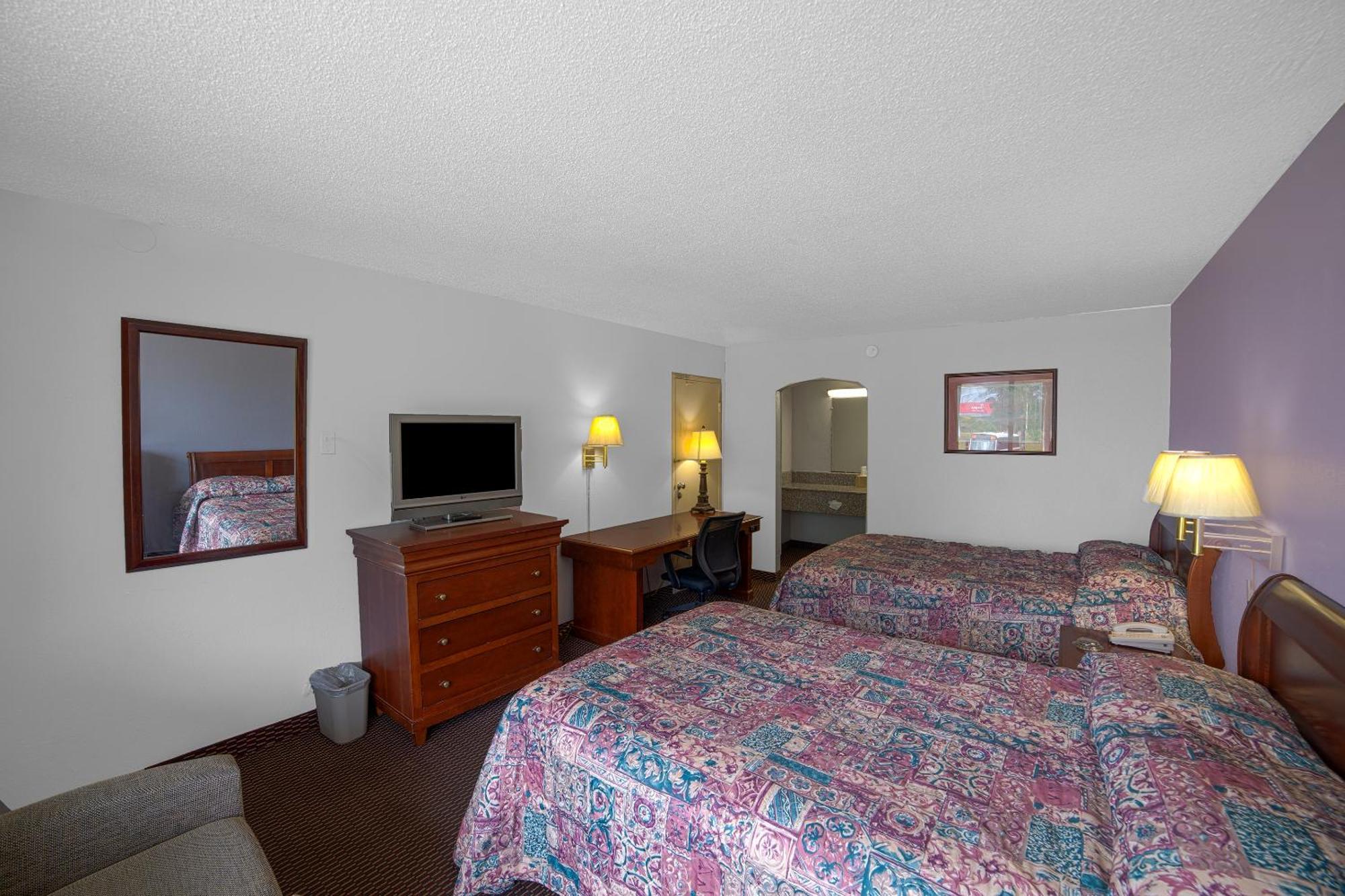 Masters Inn Selma Smithfield I-95 By Oyo Экстерьер фото